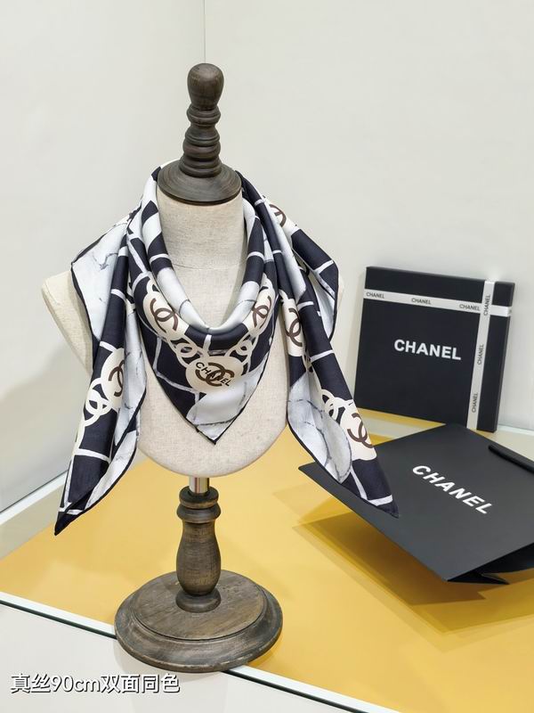Chanel silk scarf hm02